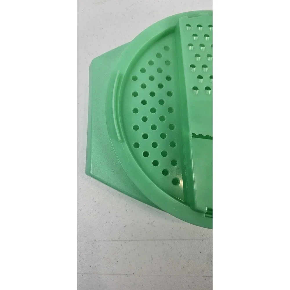 VTG Tupperware 2-Piece Green/Jade Plastic Grater/Slicer Bowl 786-9 Made‎ in USA